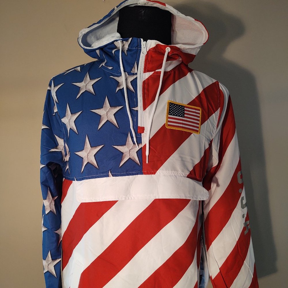 BROOKLYN CLOTH U.S.A. MEN'S LIGHT WEIGTH HOODED PULLOVER JACKET - SIZE SMALL
